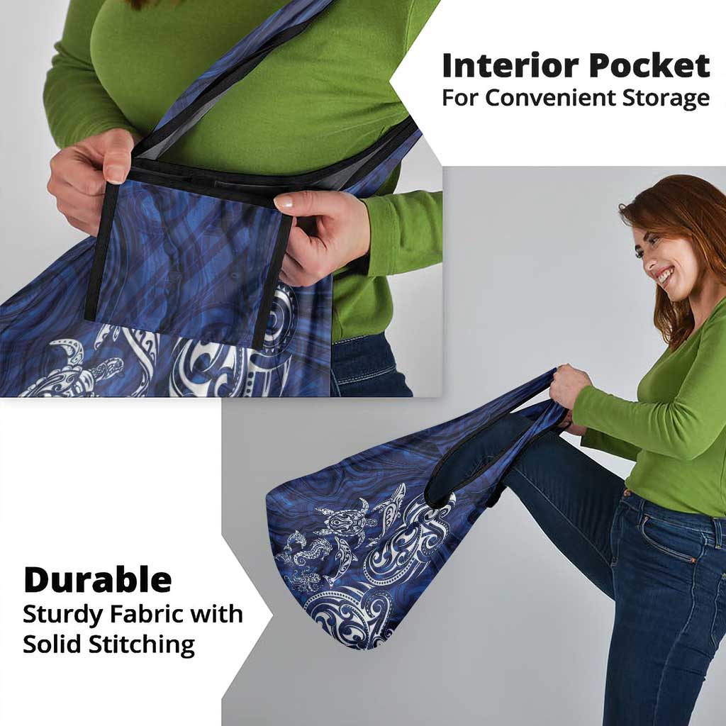 New Zealand Connecting with Seas Grocery Bag Maori Tribal and Sea Animals Tattoo - White Glass Style