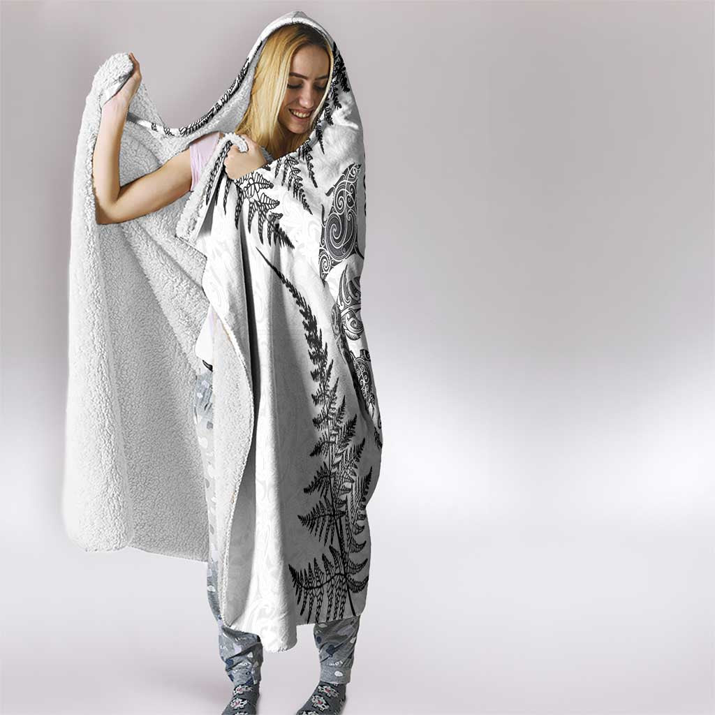New Zealand Sea Animals Hooded Blanket with Maori Koru Tribal Tattoo and Silver Ferns White Color LT03 - Polynesian Pride