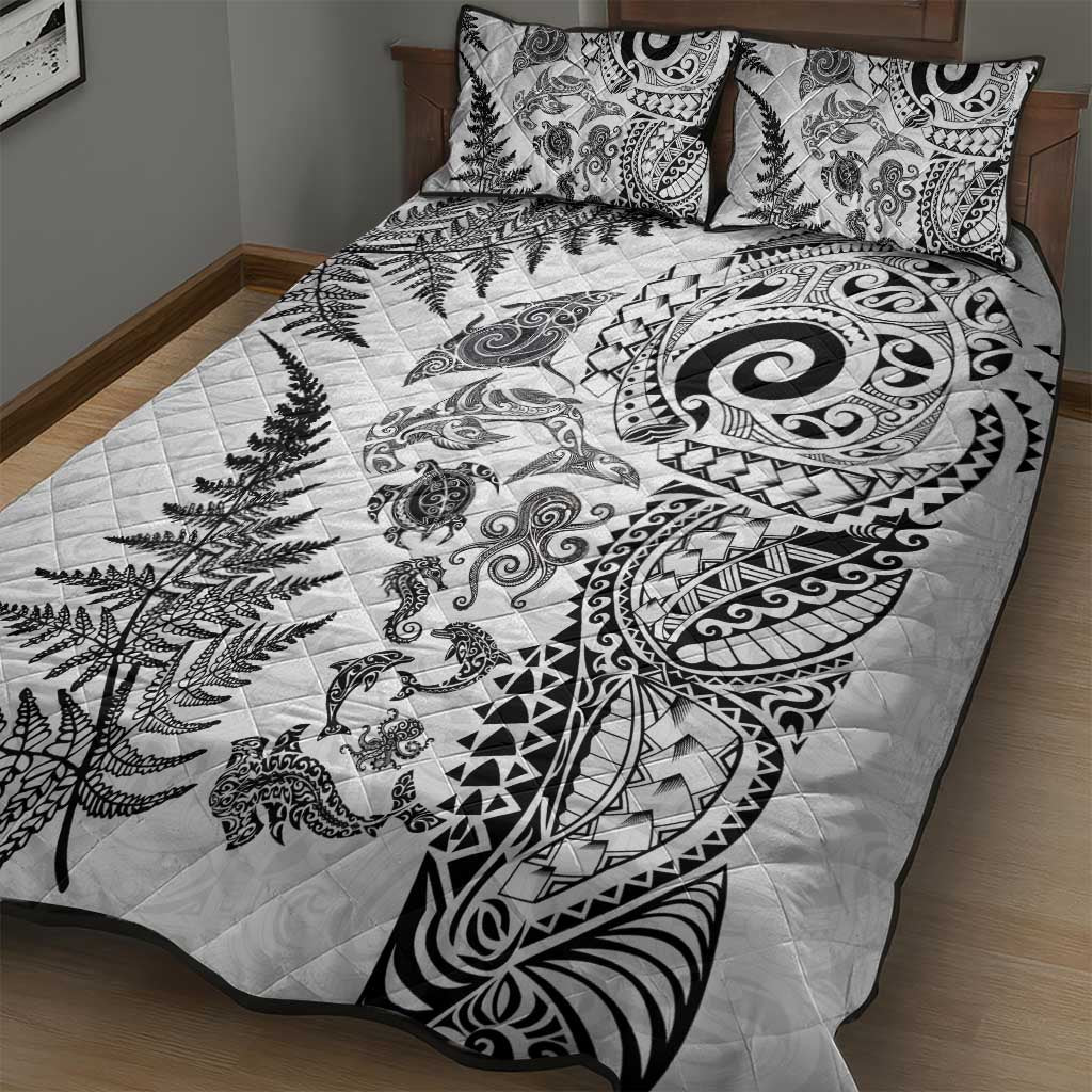 New Zealand Sea Animals Quilt Bed Set with Maori Koru Tribal Tattoo and Silver Ferns White Color