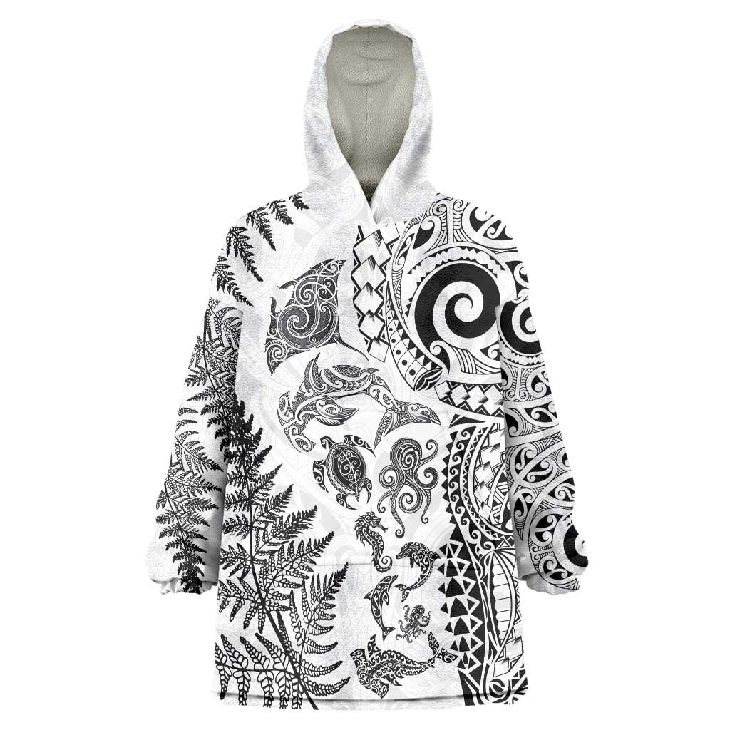 New Zealand Sea Animals Wearable Blanket Hoodie with Maori Koru Tribal Tattoo and Silver Ferns White Color LT03 One Size White - Polynesian Pride