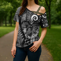New Zealand Sea Animals Cross Shoulder Shirt with Maori Koru Tribal Tattoo and Silver Ferns Black Color LT03 - Polynesian Pride