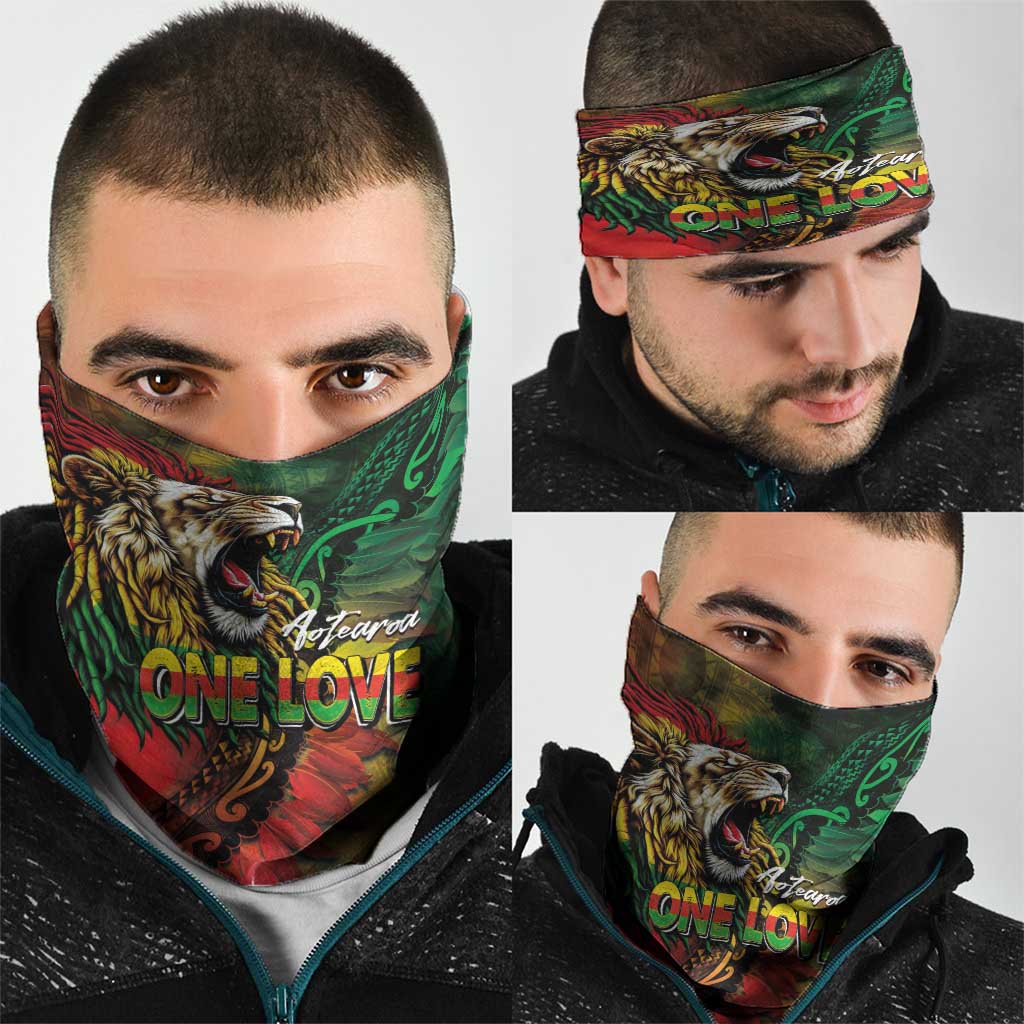 Aotearoa One Love Neck Gaiter Reggae Lion with Kakahu Huruhuru