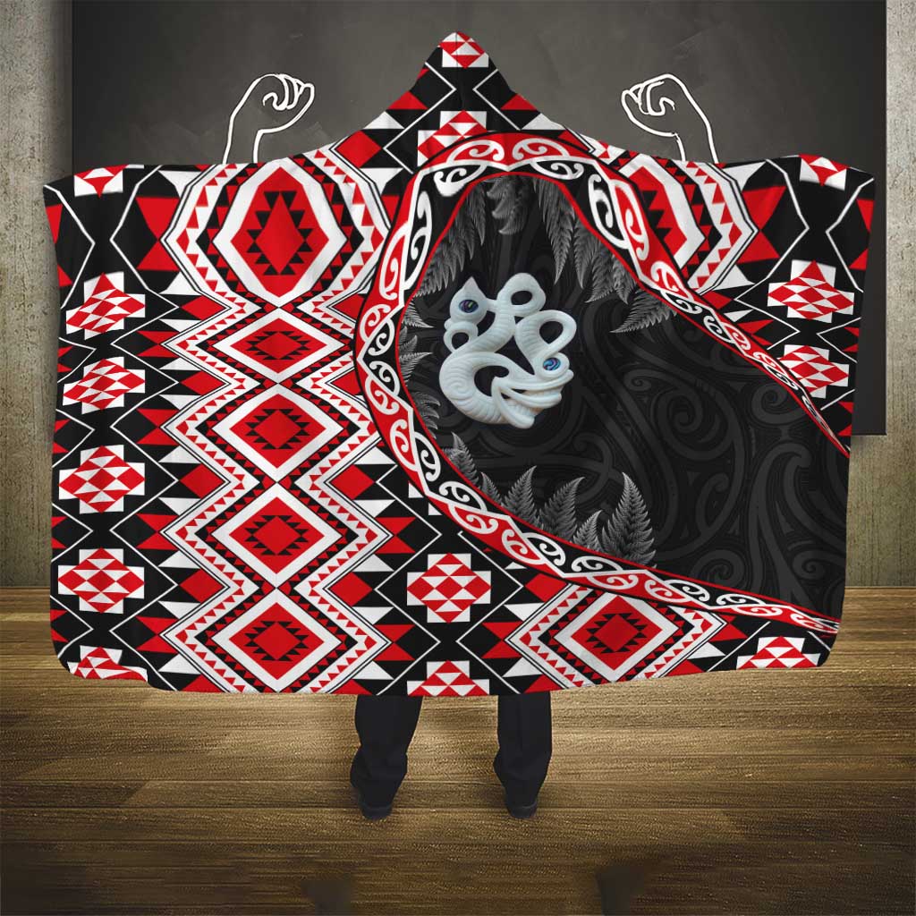 Red Taniko Motif Aotearoa Manaia and Silver Fern Hooded Blanket