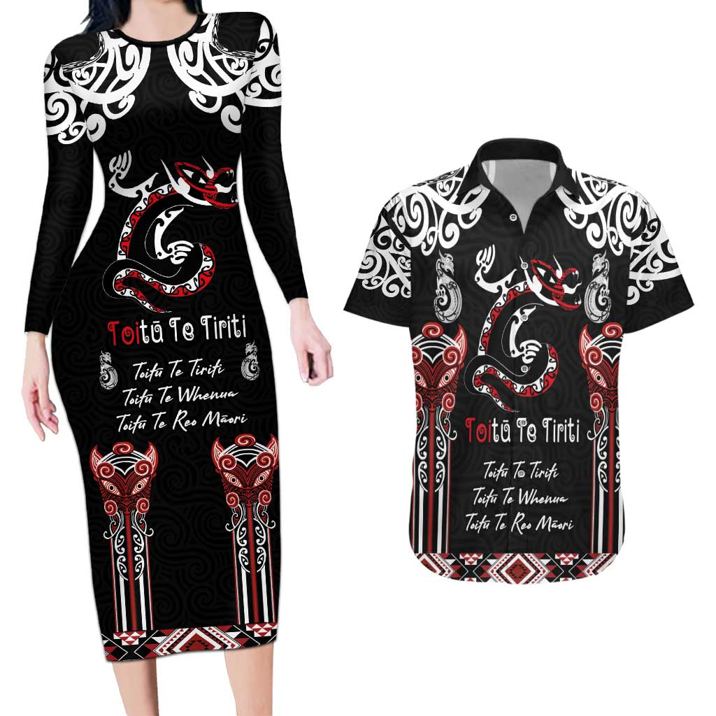 Aotearoa Toitu Te Tiriti-Maori Taniwha Couples Matching Long Sleeve Bodycon Dress and Hawaiian Shirt Toitu Te Whenua Toitu Te Reo Maori LT03 Black - Polynesian Pride