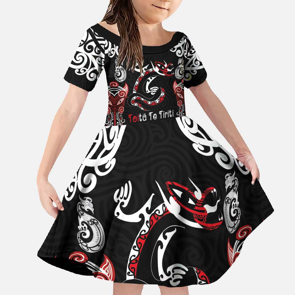 Aotearoa Toitu Te Tiriti-Maori Taniwha Family Matching Long Sleeve Bodycon Dress and Hawaiian Shirt Toitu Te Whenua Toitu Te Reo Maori LT03 Daughter's Dress Black - Polynesian Pride