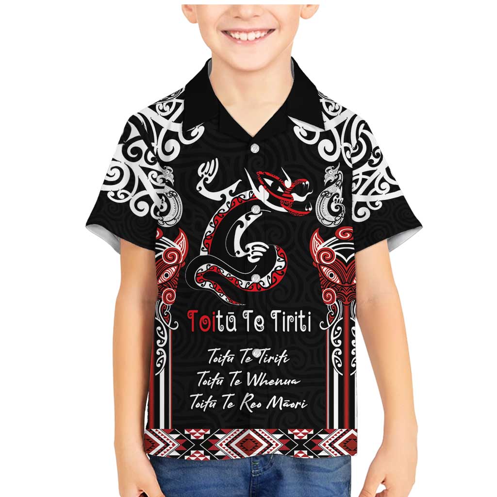 Aotearoa Toitu Te Tiriti-Maori Taniwha Family Matching Mermaid Dress and Hawaiian Shirt Toitu Te Whenua Toitu Te Reo Maori LT03 Son's Shirt Black - Polynesian Pride