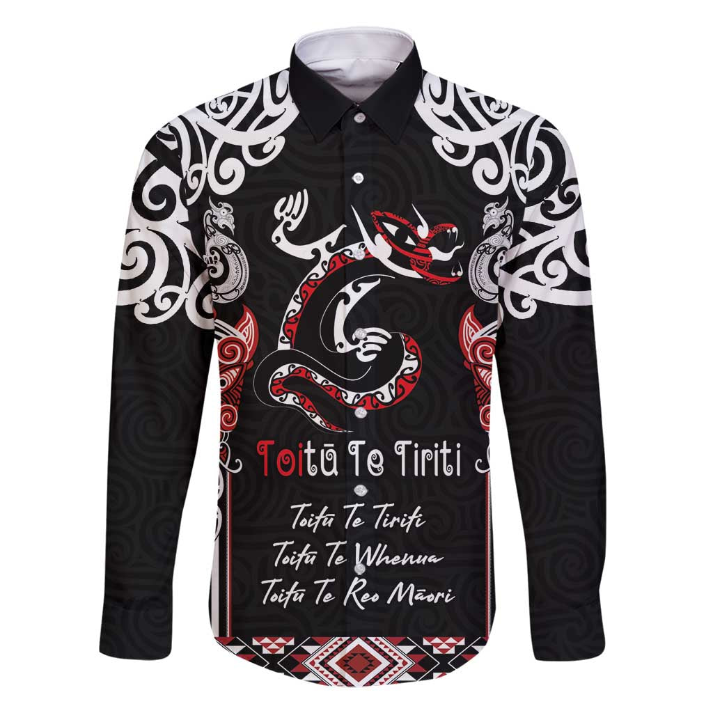 Aotearoa Toitu Te Tiriti-Maori Taniwha Family Matching Off Shoulder Short Dress and Hawaiian Shirt Toitu Te Whenua Toitu Te Reo Maori LT03 Dad's Shirt - Long Sleeve Black - Polynesian Pride