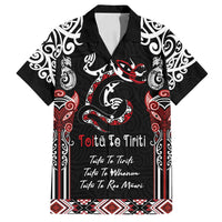 Aotearoa Toitu Te Tiriti-Maori Taniwha Family Matching Puletasi and Hawaiian Shirt Toitu Te Whenua Toitu Te Reo Maori LT03 Dad's Shirt - Short Sleeve Black - Polynesian Pride