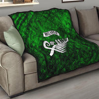 New Zealand Quilt Silver Fern and Maori Symbols Papua Shell Green Style LT03 - Polynesian Pride