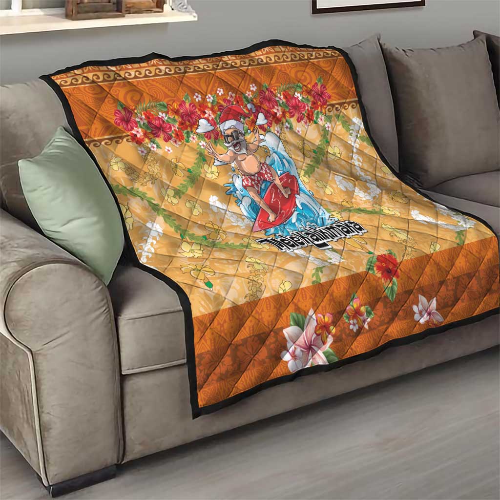 Hawaii Mele Kalikimaka Quilt Funny Santa Claus Surfing on Tropical Plants - Polynesian Pride