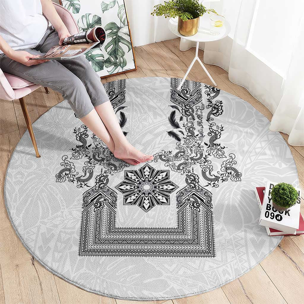 Philippines Barong Style Round Carpet with Polynesian Art and Leaf Motif Black-White Color