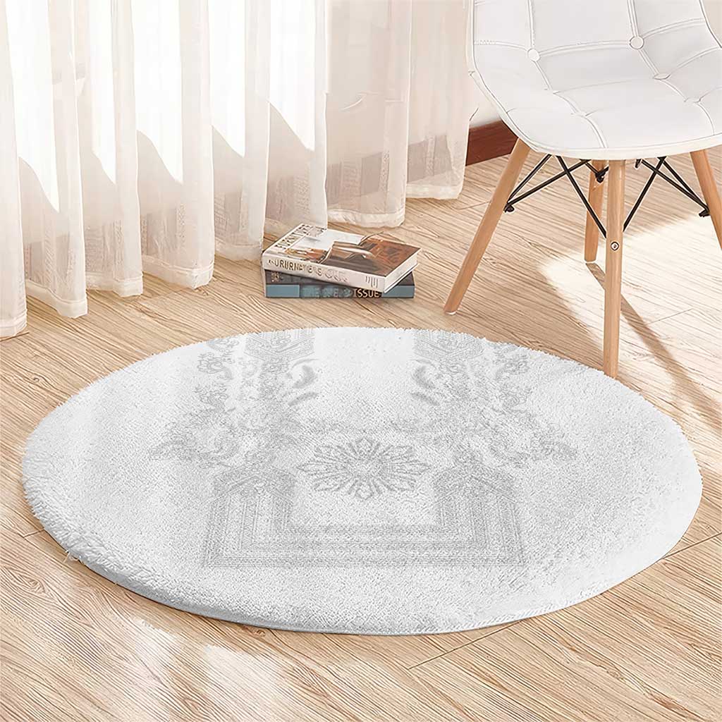 Philippines Barong Style Round Carpet with Polynesian Art and Leaf Motif White Color