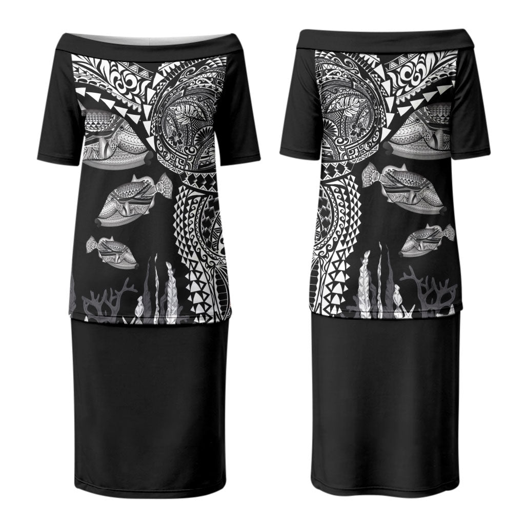 Hawaiian Reef Triggerfish Family Matching Puletasi and Hawaiian Shirt Polynesian Art with Tribal Humuhumunukunukuapua'a LT03 Mom's Dress Black - Polynesian Pride