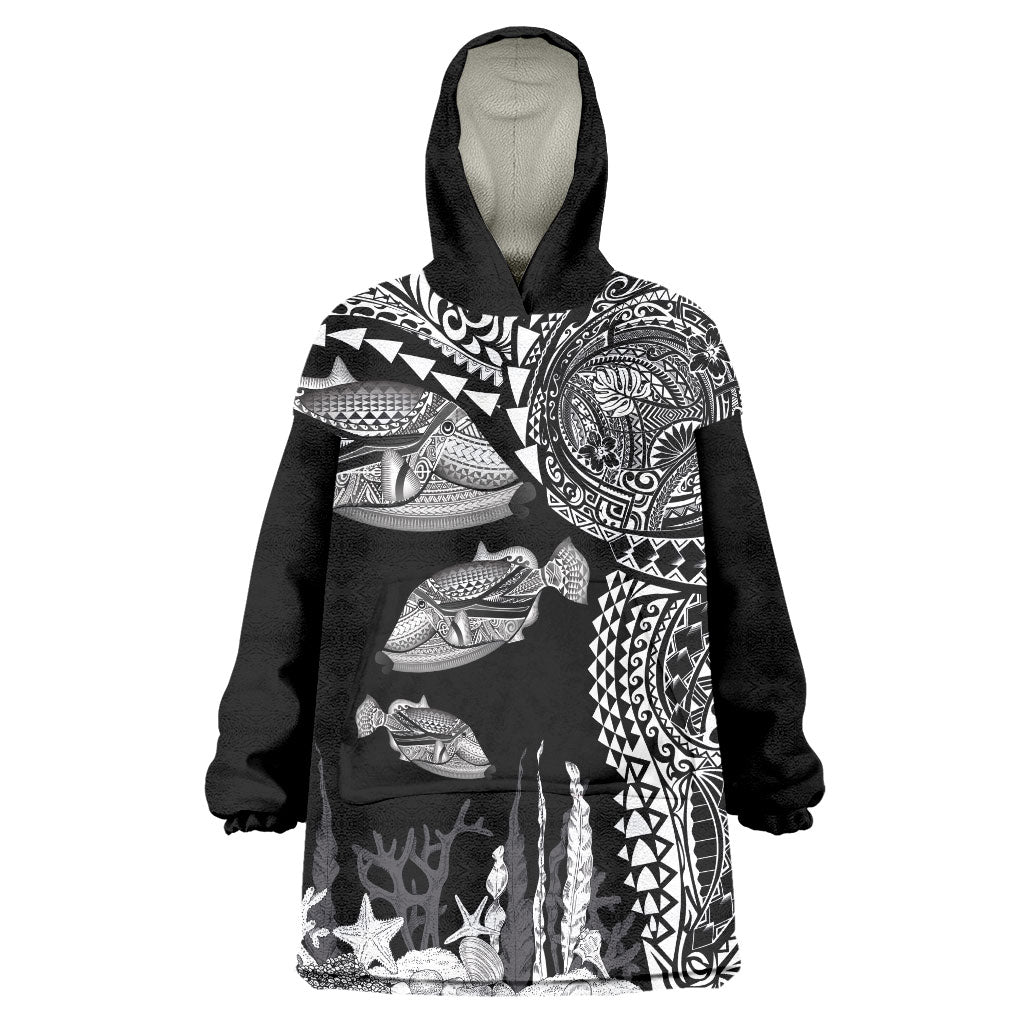 Hawaiian Reef Triggerfish Wearable Blanket Hoodie Polynesian Art with Tribal Humuhumunukunukuapua'a LT03 One Size Black - Polynesian Pride