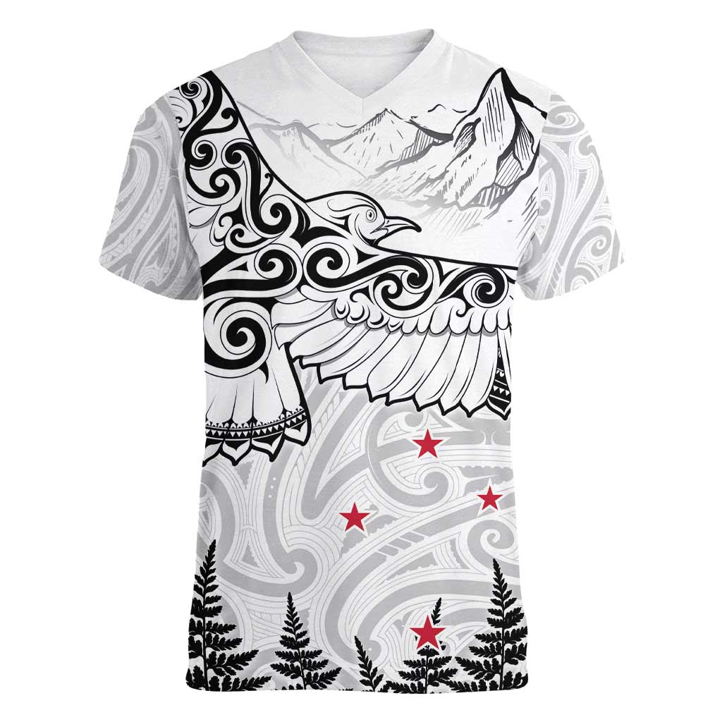 New Zealand Kea Bird Women V-Neck T-Shirt Maori Tattoo and Silver Fern White Color LT03 Female White - Polynesian Pride