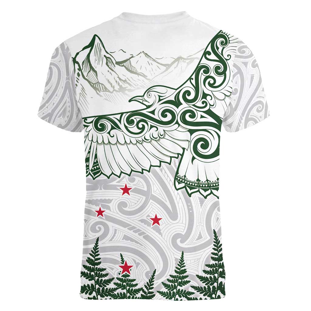 New Zealand Kea Bird Women V-Neck T-Shirt Maori Tattoo and Silver Fern Green Color LT03 - Polynesian Pride
