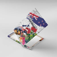 New Zealand Christmas Canvas Wall Art Meri Kirihimete-Tuatara and Pohutukawa White Color