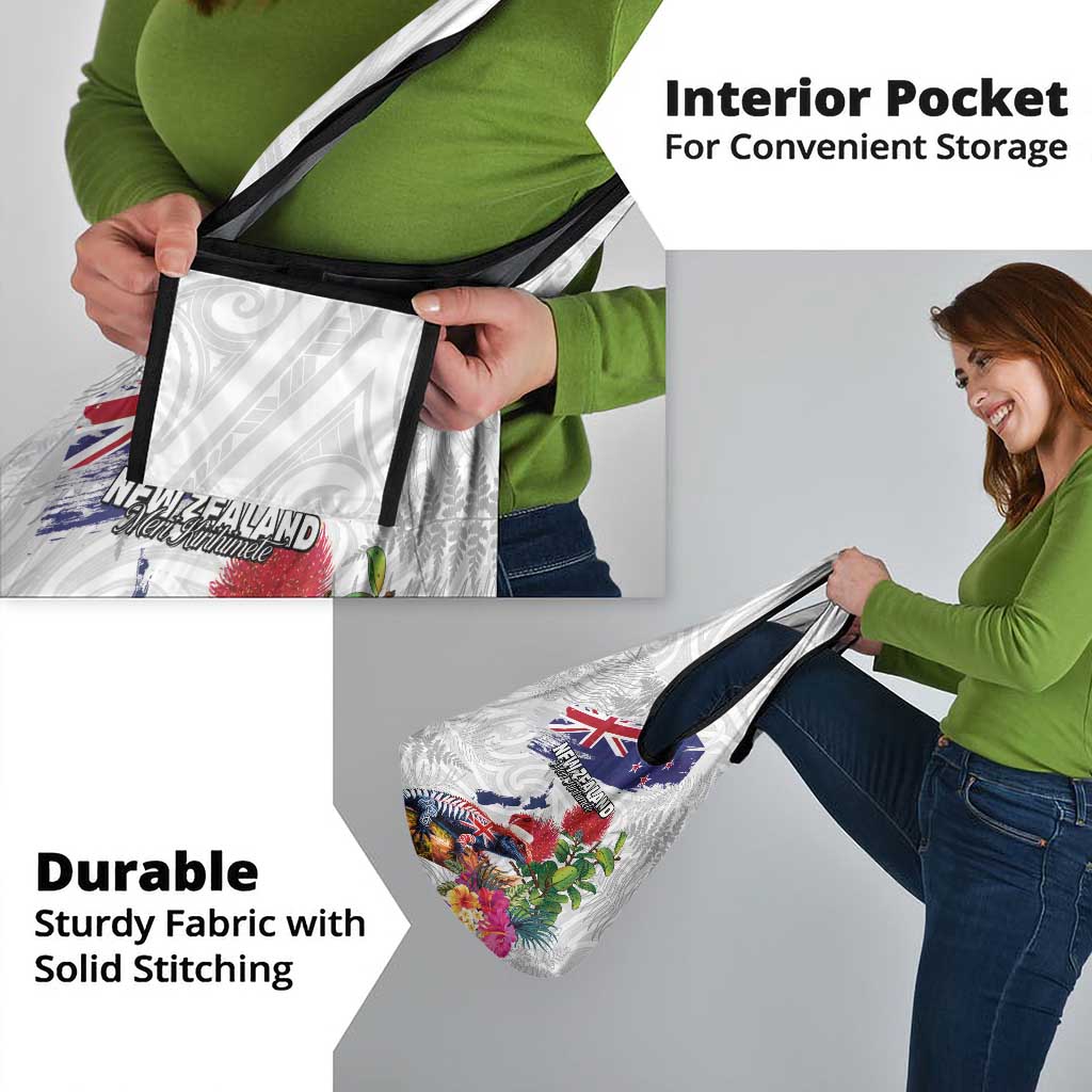 New Zealand Christmas Grocery Bag Meri Kirihimete-Tuatara and Pohutukawa White Color