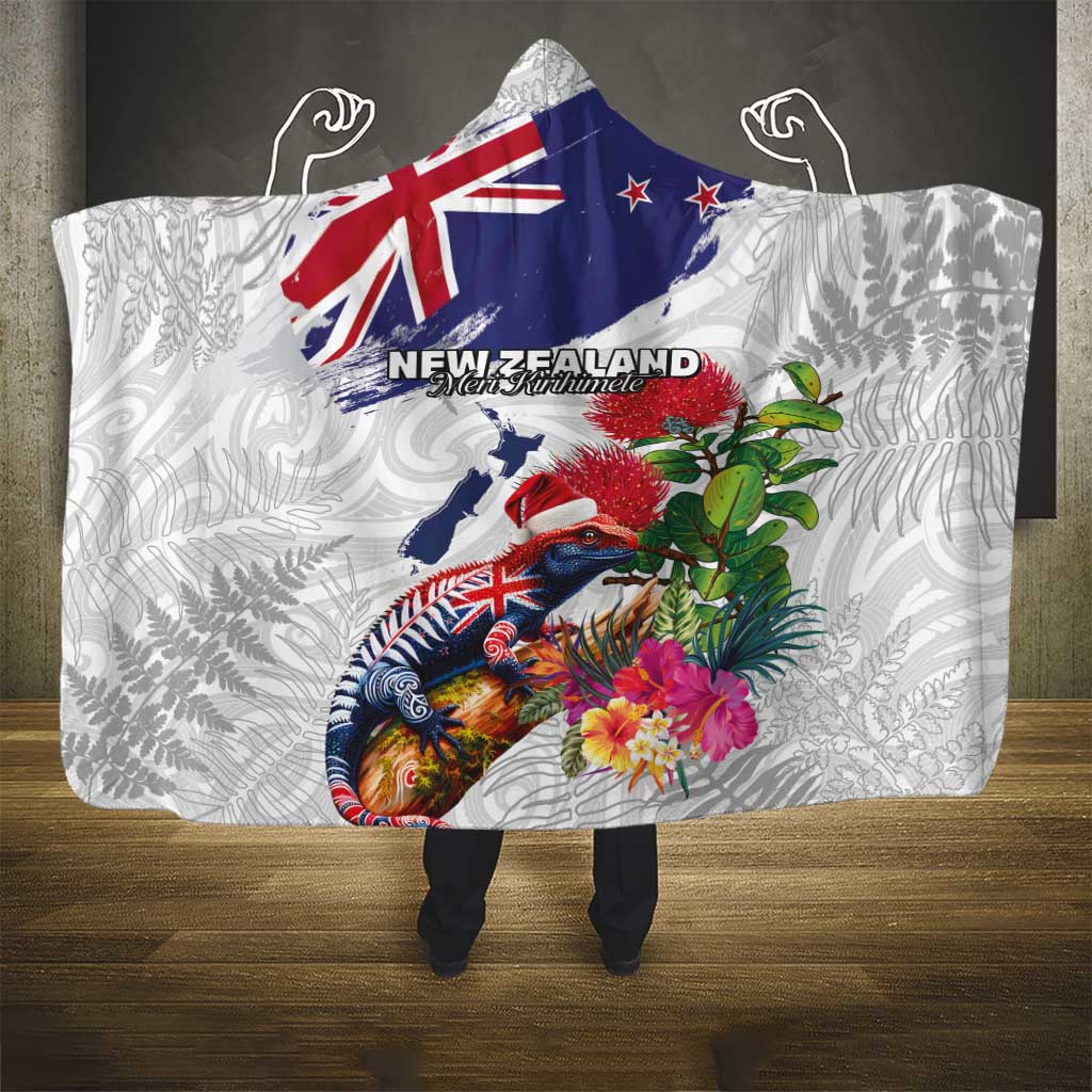 New Zealand Christmas Hooded Blanket Meri Kirihimete-Tuatara and Pohutukawa White Color