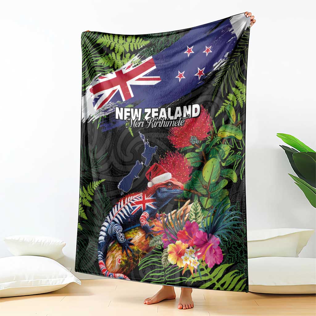 New Zealand Christmas Blanket Meri Kirihimete-Tuatara and Pohutukawa Black Color