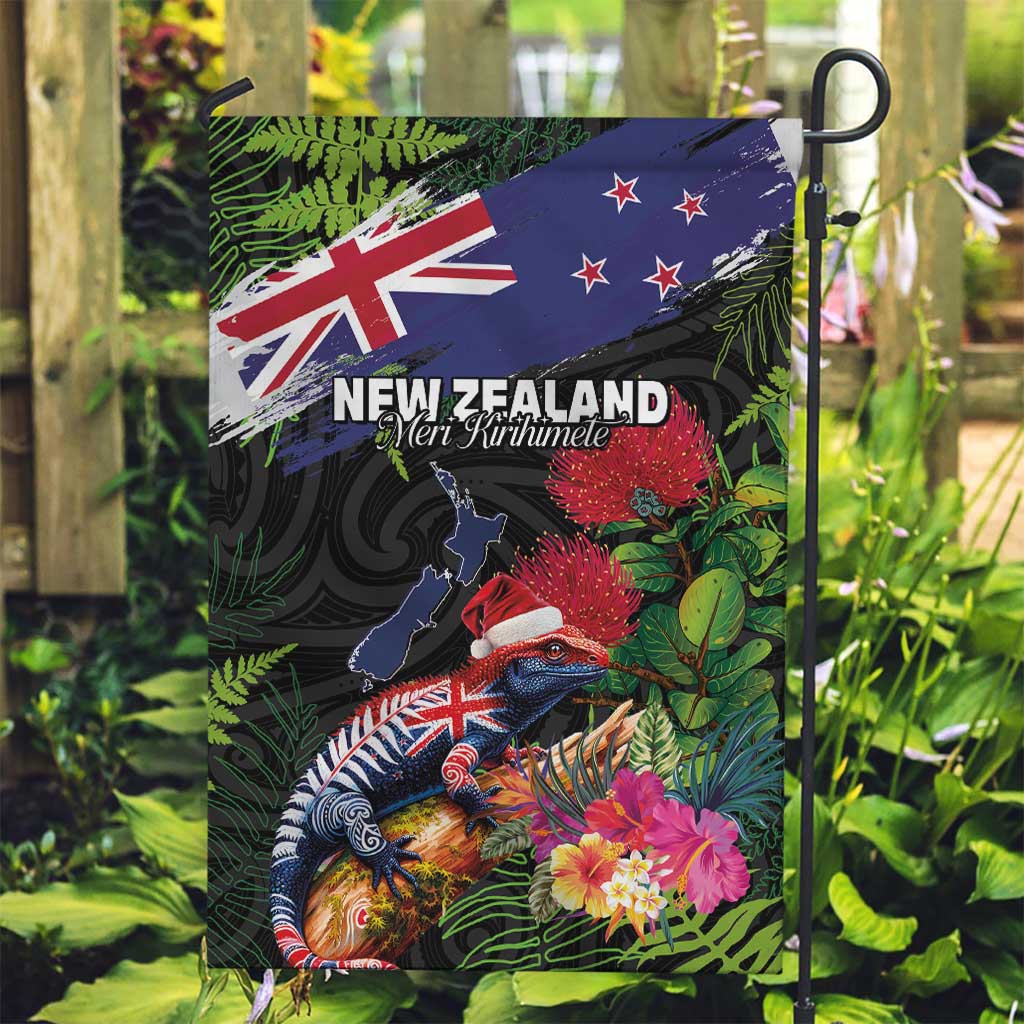 New Zealand Christmas Garden Flag Meri Kirihimete-Tuatara and Pohutukawa Black Color