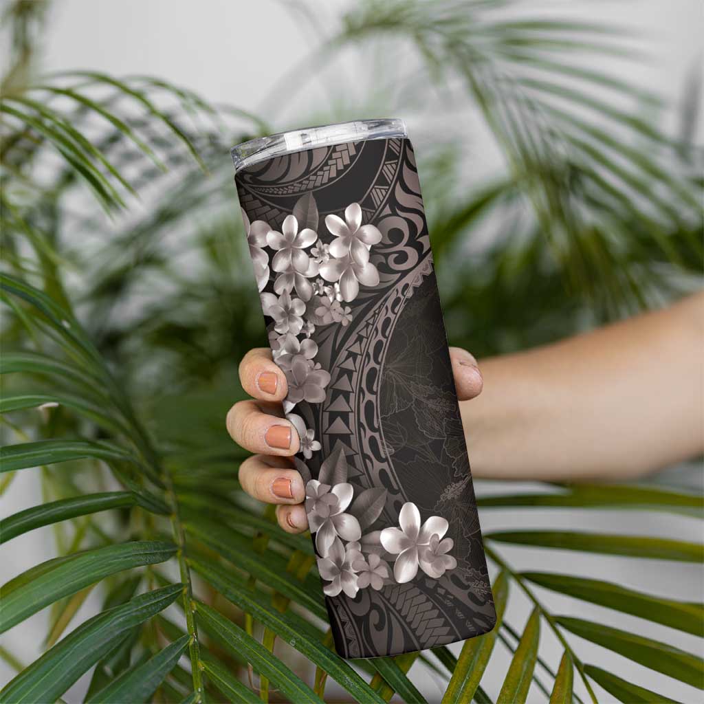 Hawaiian Plumeria-Polynesian Art Tattoo Grayscale Color Skinny Tumbler