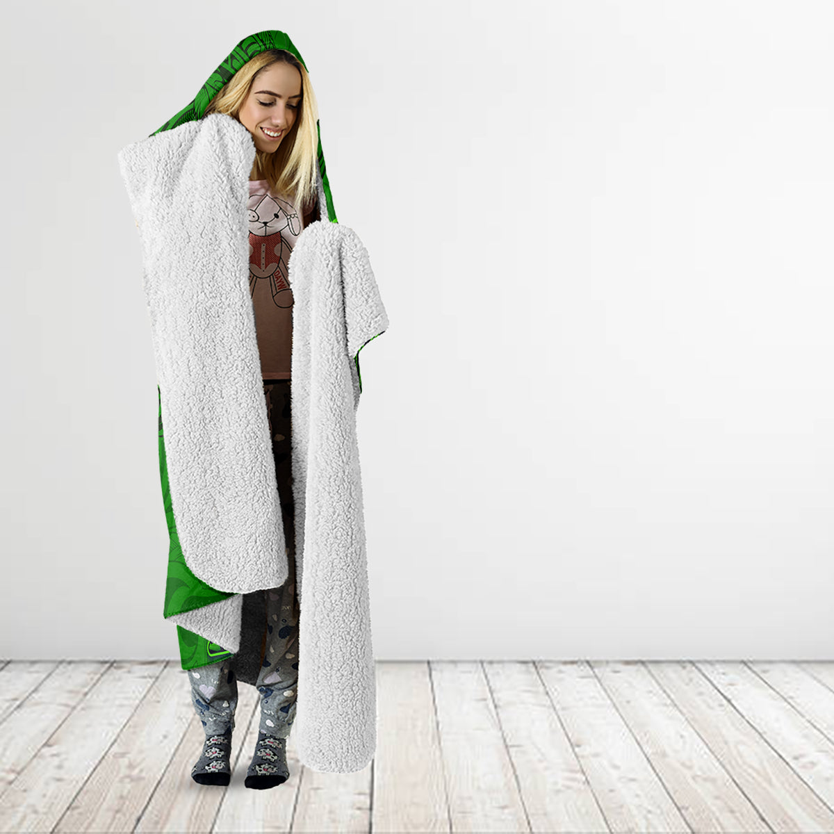 Hawaii Monk Seal and Dolphin Hooded Blanket Polynesian Kakau Pattern Green