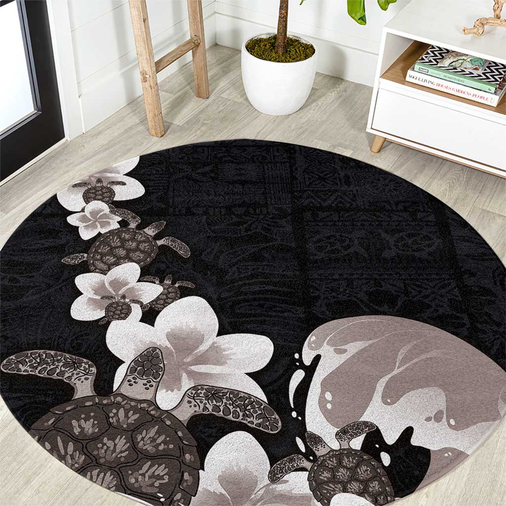 Hawaiian Plumeria and Turtle Round Carpet with Polynesian Tribal Art Pattern Grayscale Color