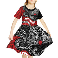 Maori Kotahitanga Kid Short Sleeve Dress Aotearoa Spirit with Maori Mask and Polynesian Art Tattoo LT03 - Polynesian Pride