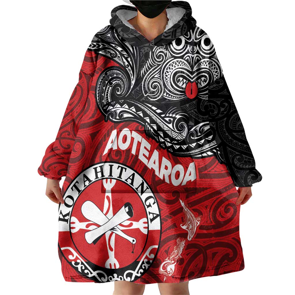 Maori Kotahitanga Wearable Blanket Hoodie Aotearoa Spirit with Maori Mask and Polynesian Art Tattoo
