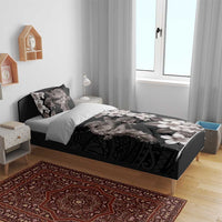 Hawaiian Lei Day Bedding Set Plumeria and Turtle with Polynesian Tribal Pattern Grayscale Color