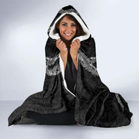 Hawaii Maile Lei Hooded Blanket Aloha Grayscale Color