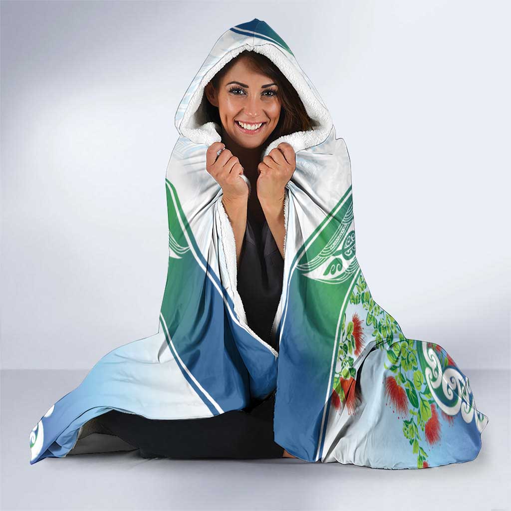 Aotearoa New Zealand Natural Plants Hooded Blanket Pohutukawa with Silver Ferns Koru Frond Maori Tattoos LT03 - Polynesian Pride