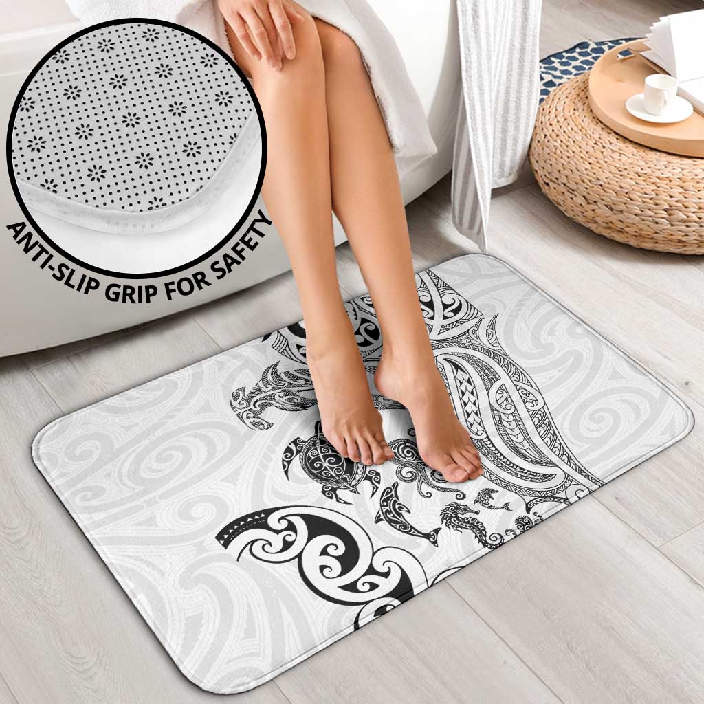 New Zealand Sea Animals with Maori Tribal Tattoo Bathroom Set White Color
