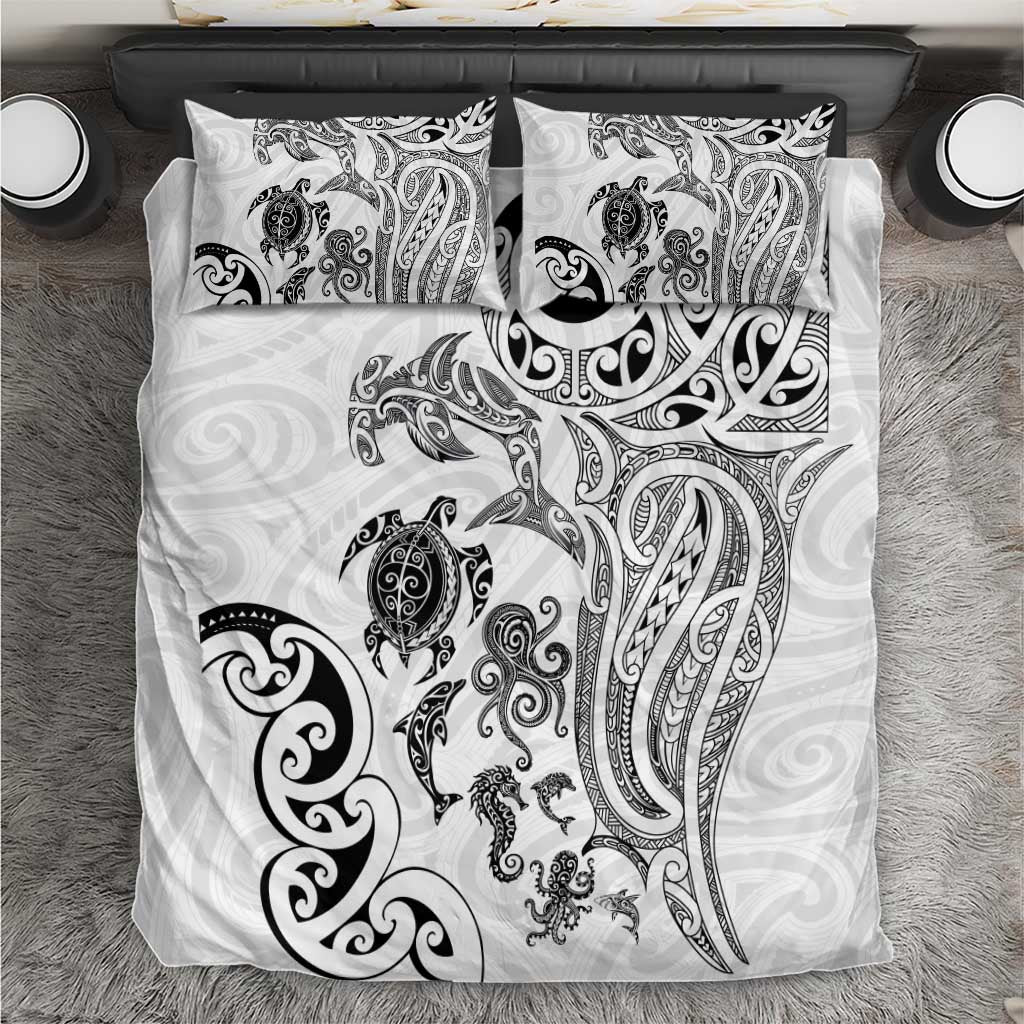 New Zealand Sea Animals with Maori Tribal Tattoo Bedding Set White Color