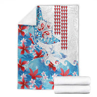 Hawaiian Tribal Manta Ray Blanket Kakau Tattoo and Flowers Surfing Waves Pattern Ocean Color