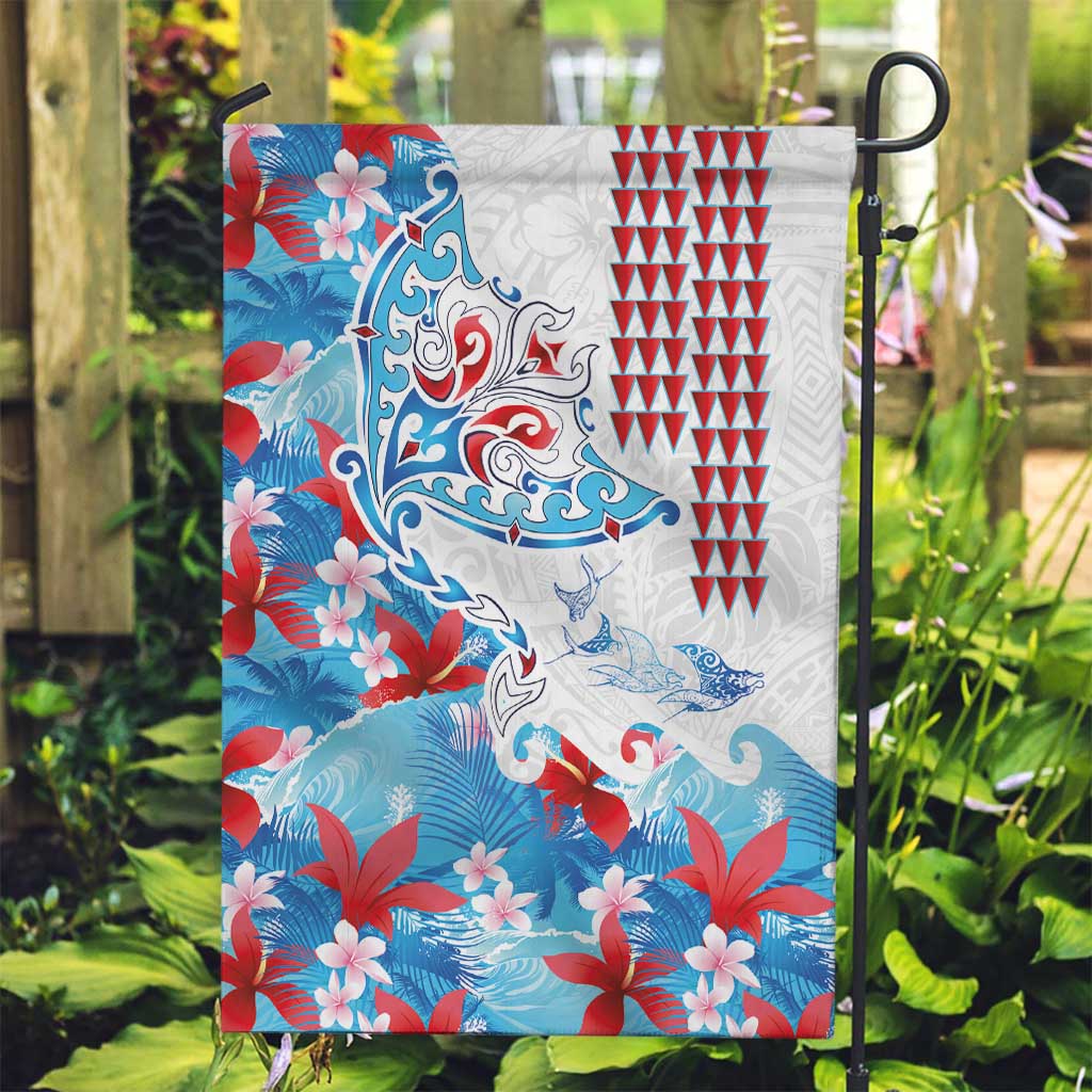 Hawaiian Tribal Manta Ray Garden Flag Kakau Tattoo and Flowers Surfing Waves Pattern Ocean Color