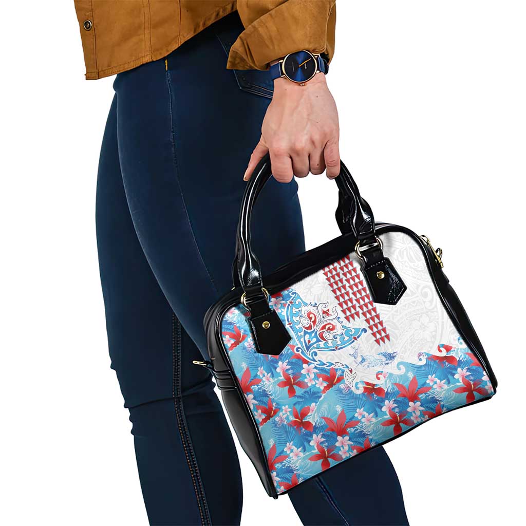 Hawaiian Tribal Manta Ray Shoulder Handbag Kakau Tattoo and Flowers Surfing Waves Pattern Ocean Color