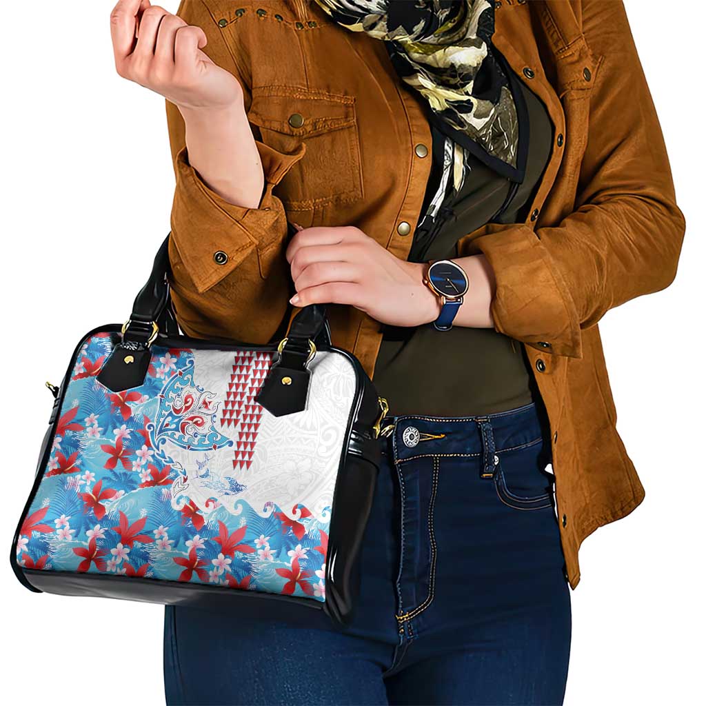 Hawaiian Tribal Manta Ray Shoulder Handbag Kakau Tattoo and Flowers Surfing Waves Pattern Ocean Color