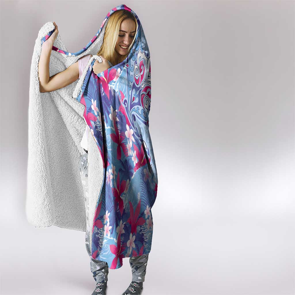 Hawaiian Tribal Manta Ray Hooded Blanket Kakau Tattoo and Flowers Surfing Waves Pattern Soft Color