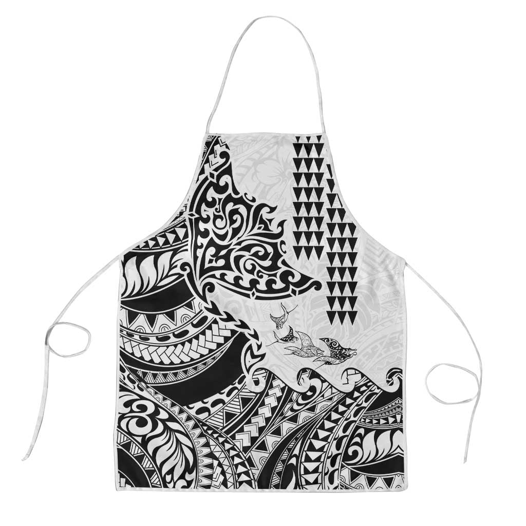 Hawaiian Tribal Manta Ray Apron Kakau Tattoo and Polynesian Art Motif Pattern