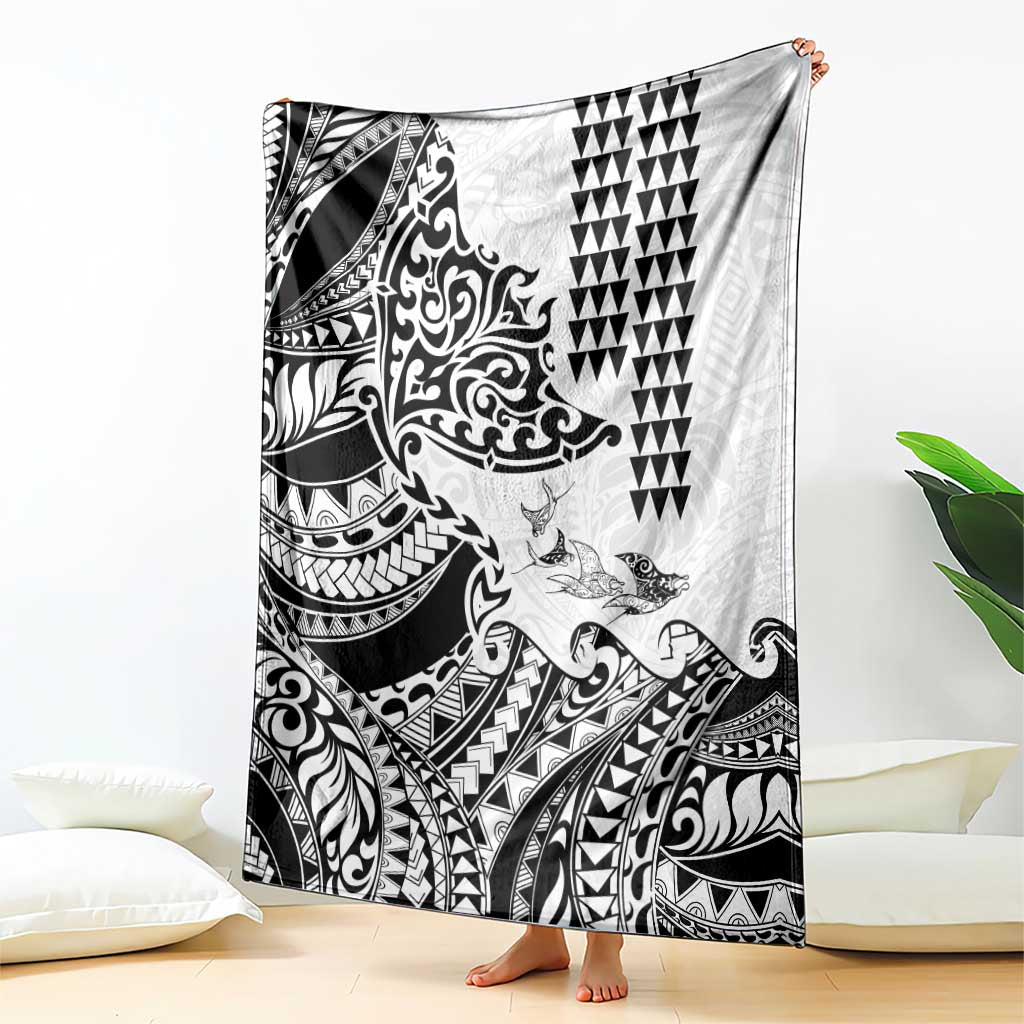 Hawaiian Tribal Manta Ray Blanket Kakau Tattoo and Polynesian Art Motif Pattern