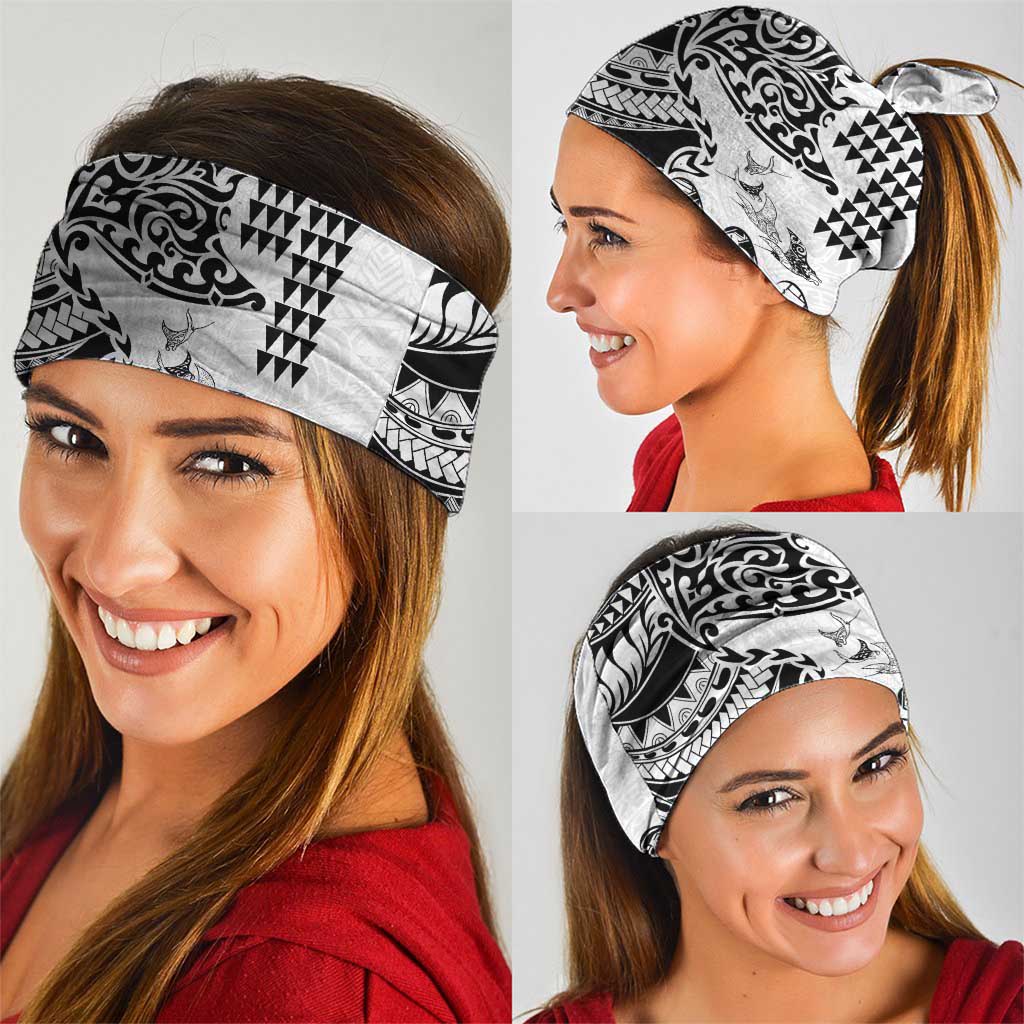 Hawaiian Tribal Manta Ray Neck Gaiter Kakau Tattoo and Polynesian Art Motif Pattern