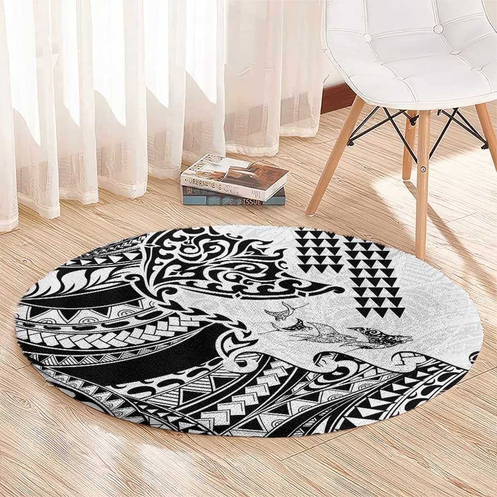 Hawaiian Tribal Manta Ray Round Carpet Kakau Tattoo and Polynesian Art Motif Pattern