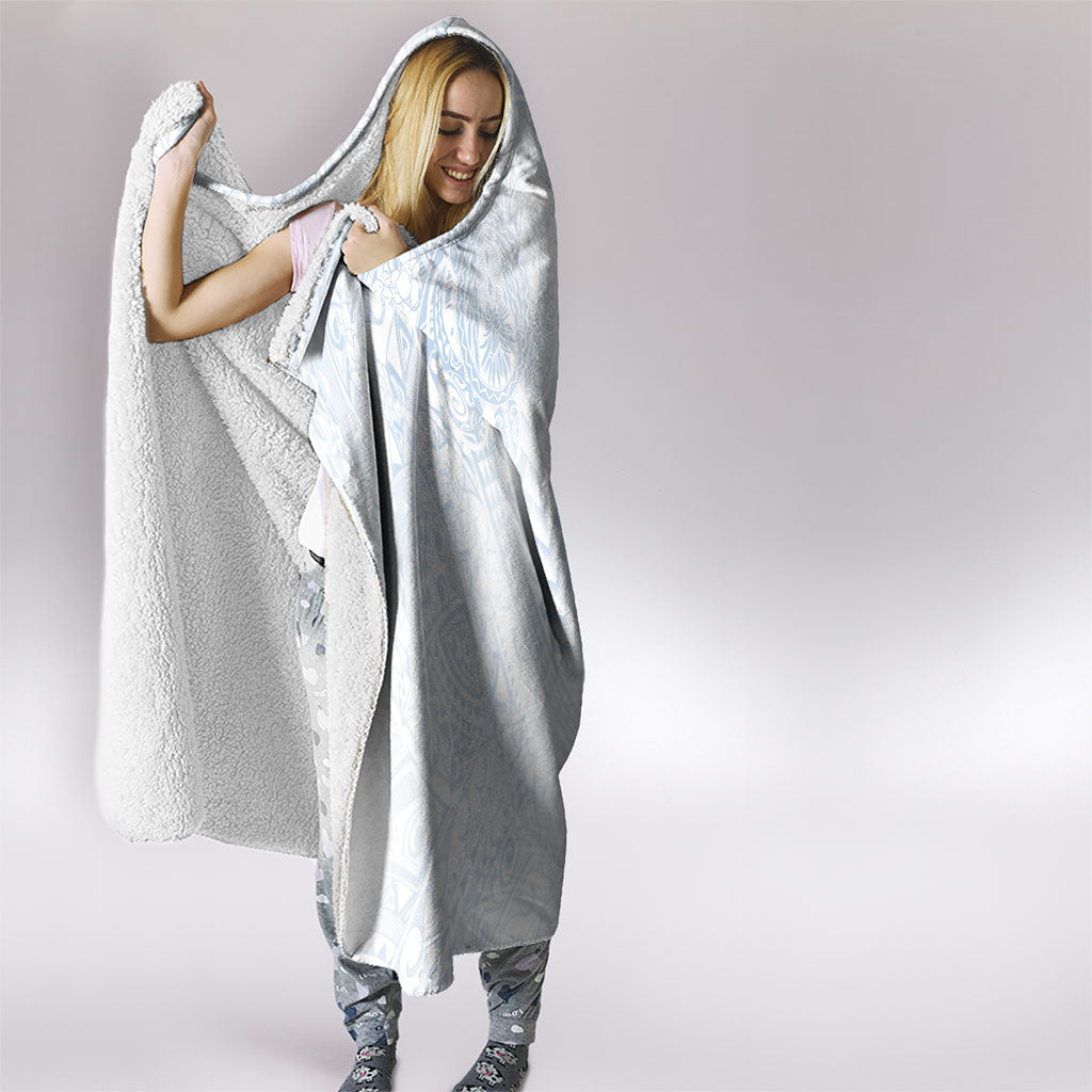 Hawaiian Turtles and Leis Hooded Blanket Tribal Kakau Pattern Airy White Blue Cloud Vibe