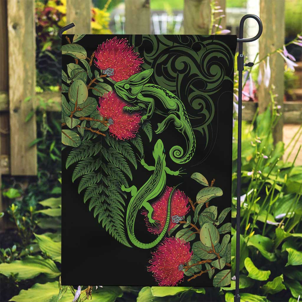 New Zealand Chameleon and Gecko Garden Flag Maori Silver Fern and Pohutukawa Decoration LT03 Garden Flag Green - Polynesian Pride