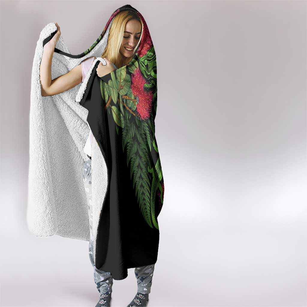 New Zealand Chameleon and Gecko Hooded Blanket Maori Silver Fern and Pohutukawa Decoration LT03 - Polynesian Pride