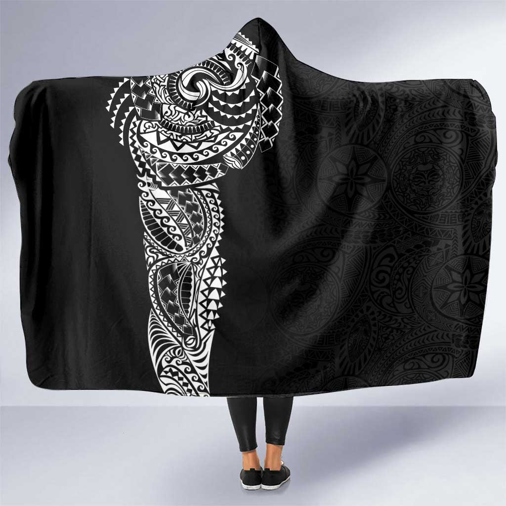 Polynesian Art Traditional Tattoo Pattern Hooded Blanket