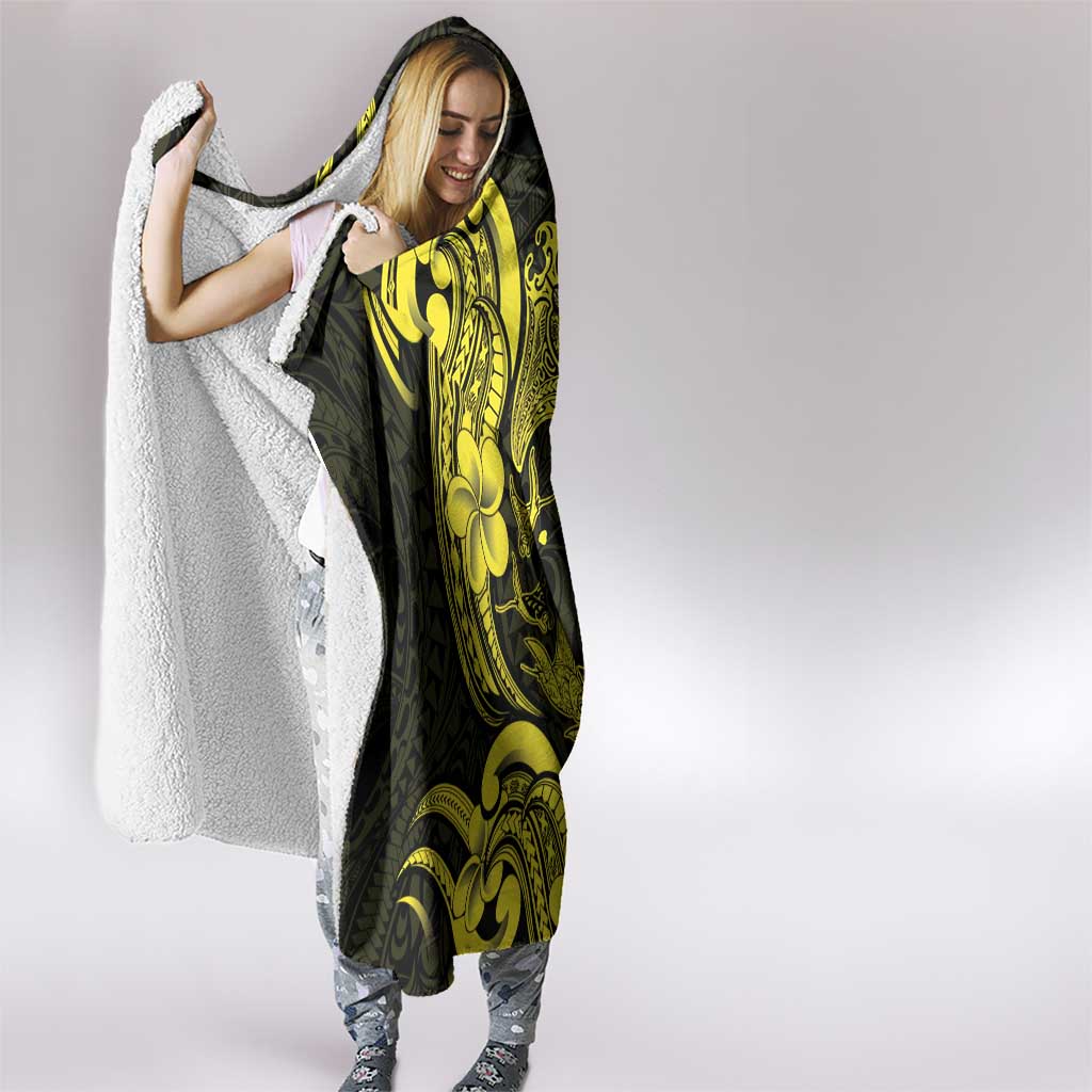 Hawaiian Manta Rays Hooded Blanket Tribal Hibiscus Polynesian Tattoos Yellow Color - Polynesian Pride