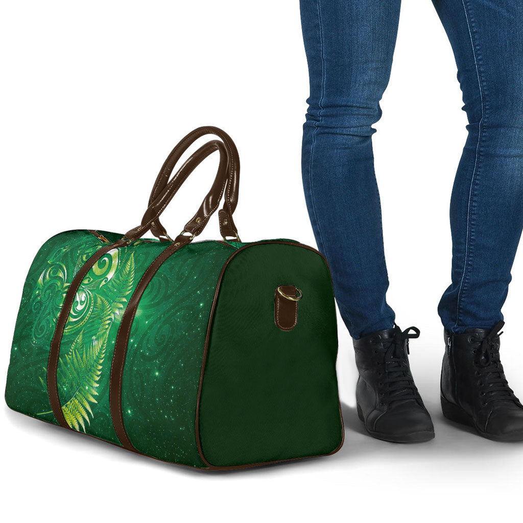 Aotearoa New Zealand New Year Travel Bag Tribal Koru Tattoo Green Galaxy Maori Silver Fern LT03 - Polynesian Pride